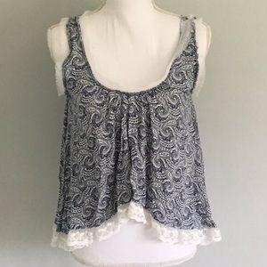 EN CREME flowing crop top